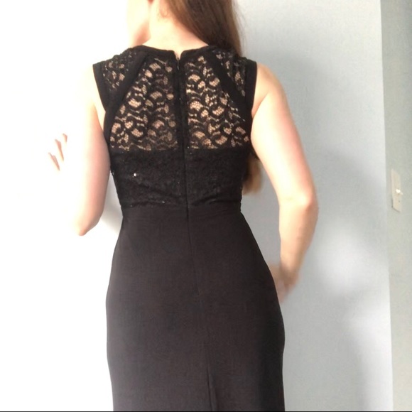 Black long formal evening gown with slit 4P - Picture 5 of 8